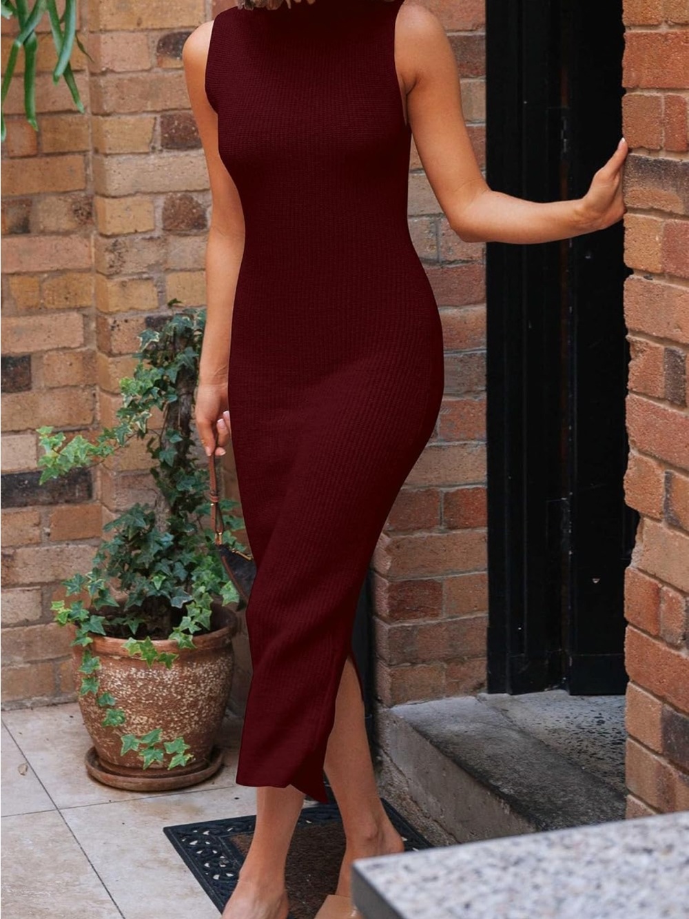 Sleeveless Ribbed Midi Dress in Burgundy